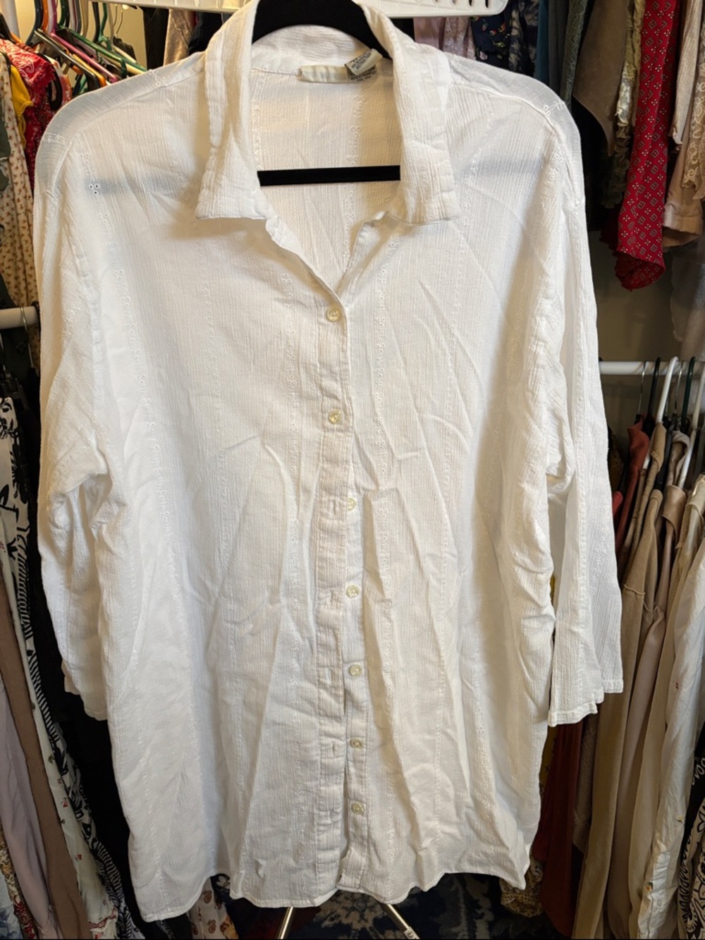 Cherokee White Button-Front Collared Shirt